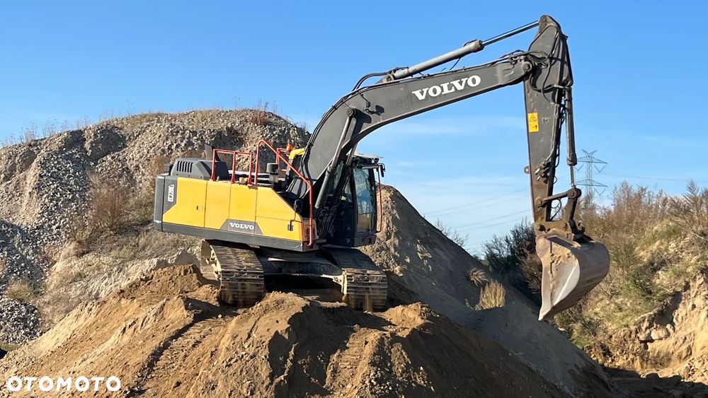 Volvo 2017 VOLVO EC 220EL - 4