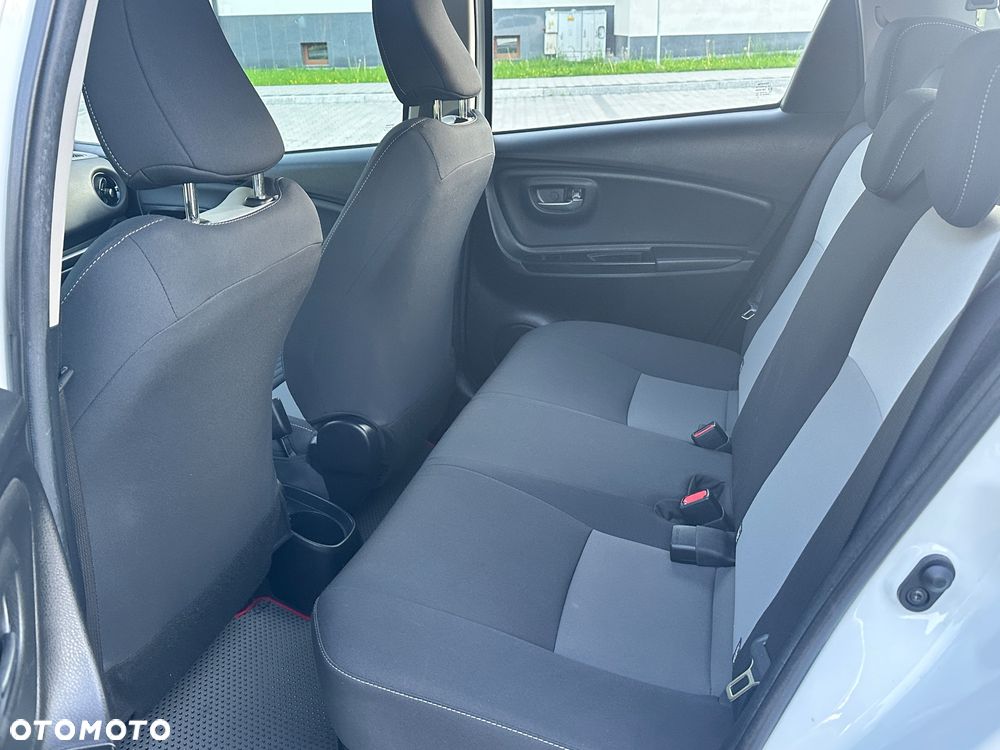 Toyota Yaris Hybrid 100 Premium EU6 - 39