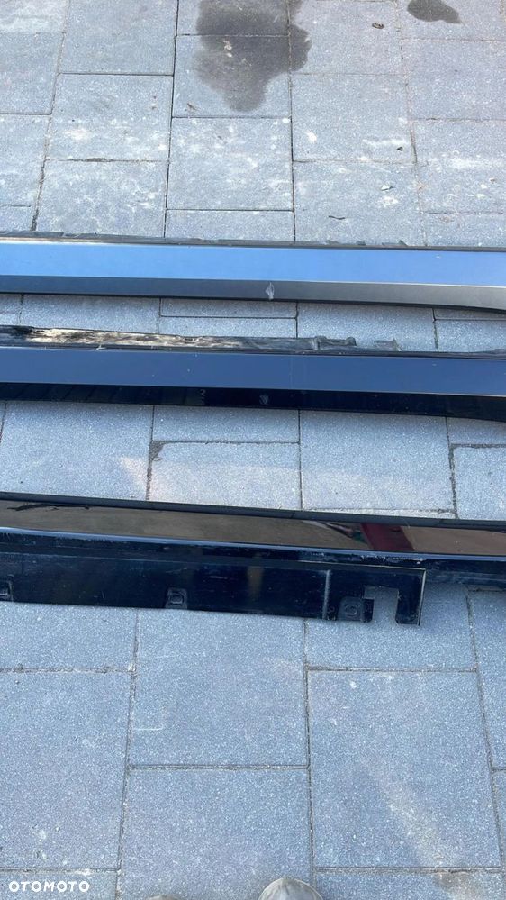 Listwa progowa BMW 1 F40 2 F44 - 3
