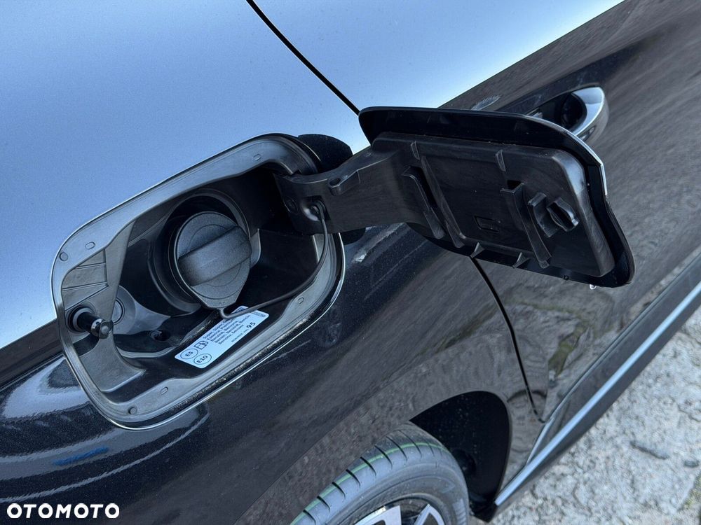 Skoda Fabia 1.0 TSI Monte Carlo DSG - 25