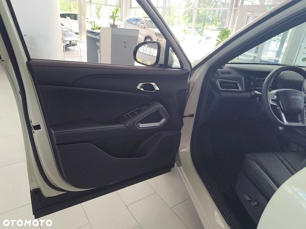 BYD Atto 2 45kWh Active - 12