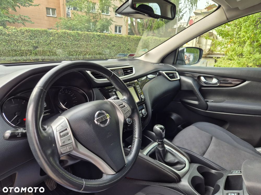 Nissan Qashqai 1.5 dCi N-Connecta EU6 - 10