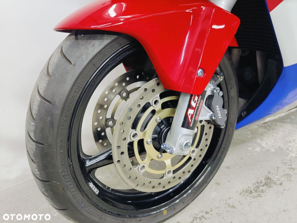 Honda CBR - 24