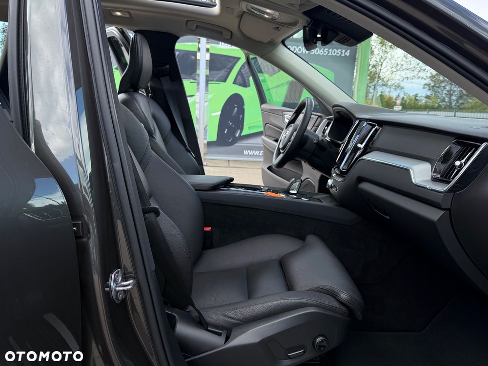 Volvo XC 60 - 33