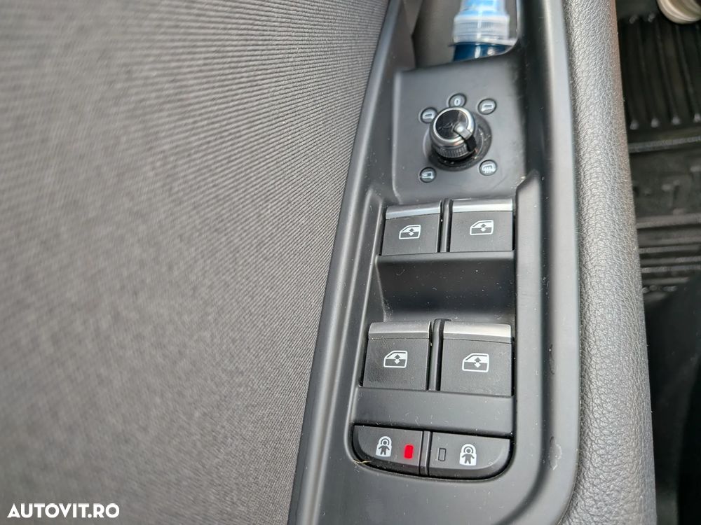 Audi A4 Limuzina 40 TDI quattro S tronic Advanced - 19