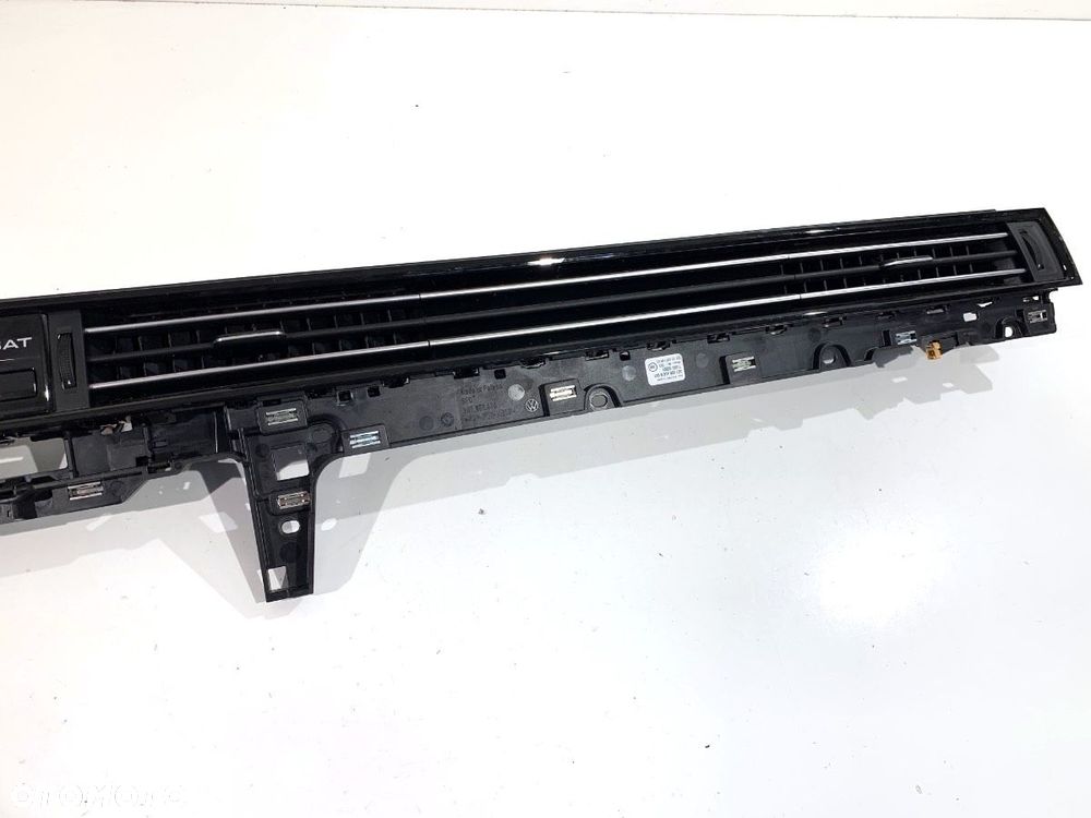 KRATKA NAWIEWU PRZÓD ŚRODKOWA  VW PASSAT B8 (3G2, CB2) 2014 - 2022 2.0 TSI 4motion 206 kW [280 KM] - 3