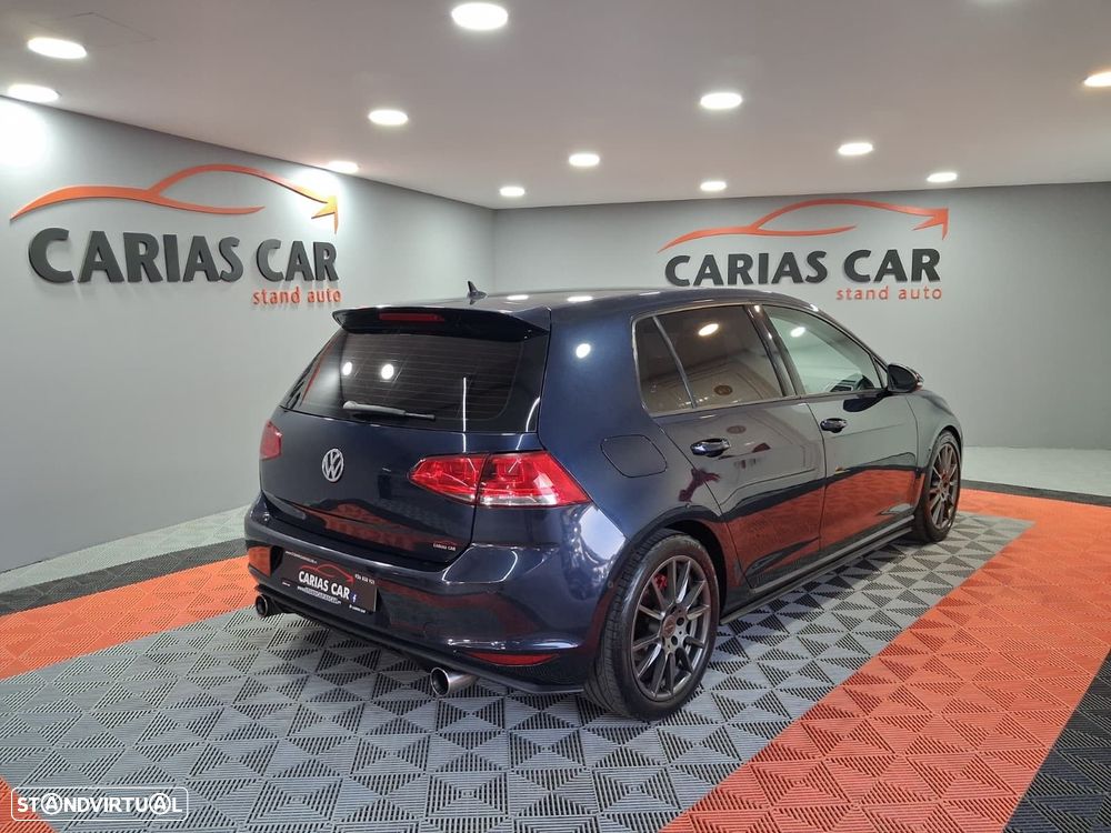 VW Golf - 6