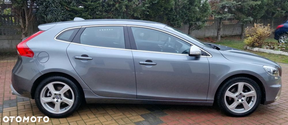 Volvo V40 D2 RDesign - 12