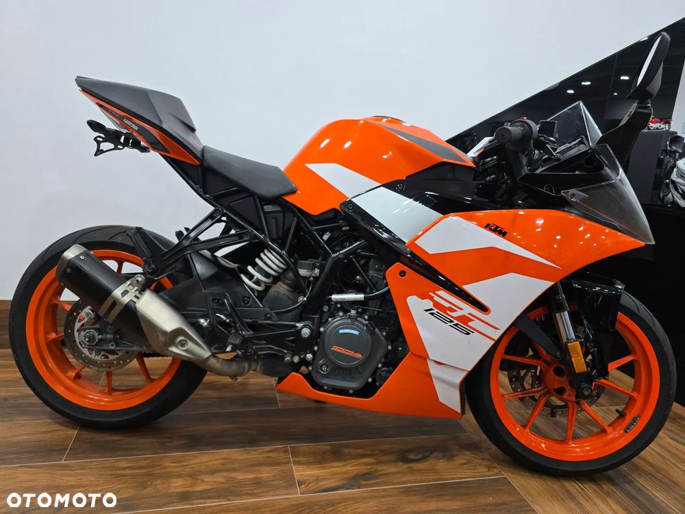 KTM RC 125 - 15