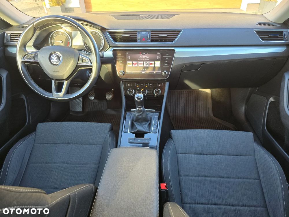 Skoda Superb 2.0 TDI Ambition - 21