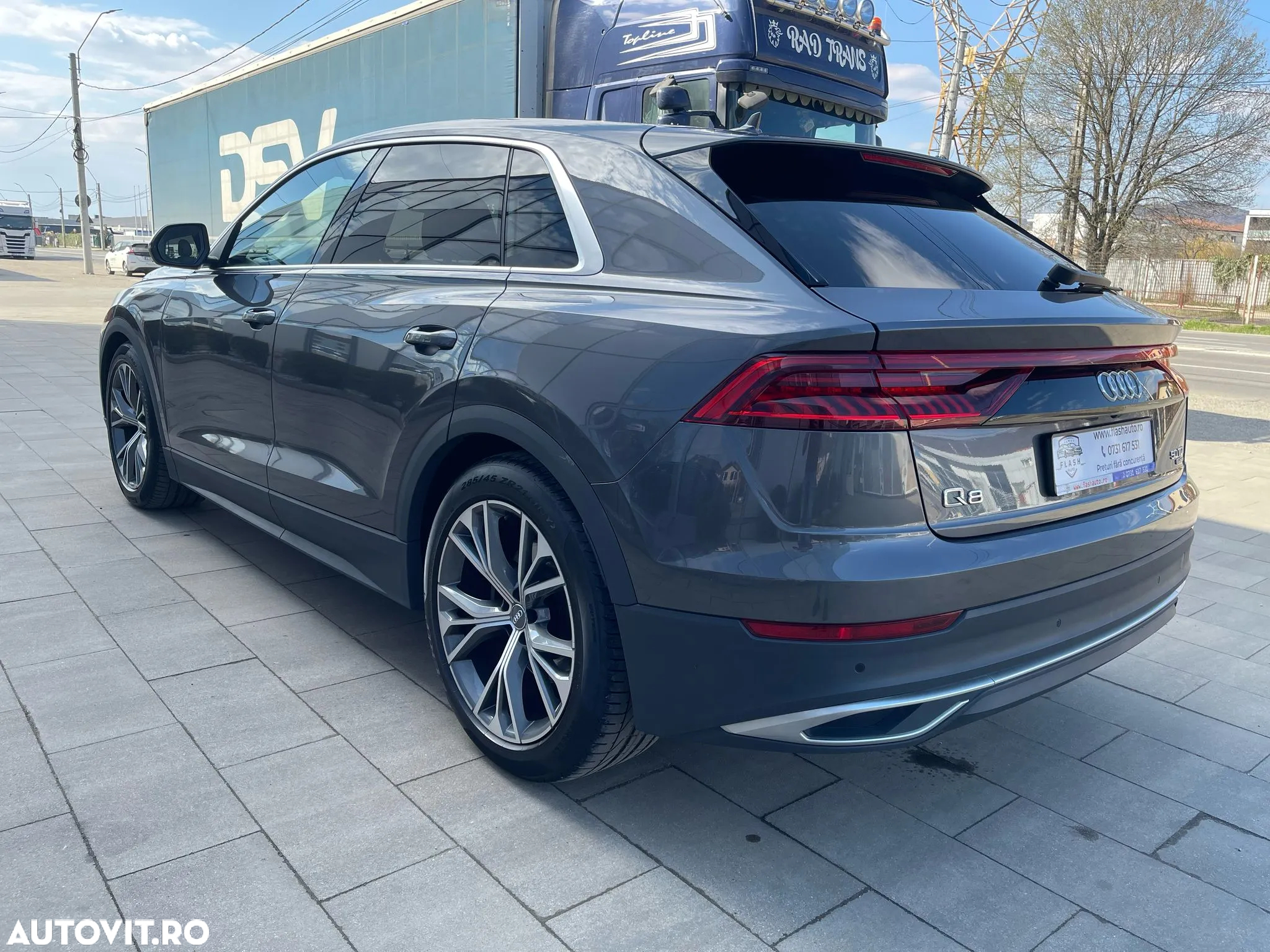 Audi Q8 50 TDI quattro Tiptronic - 4