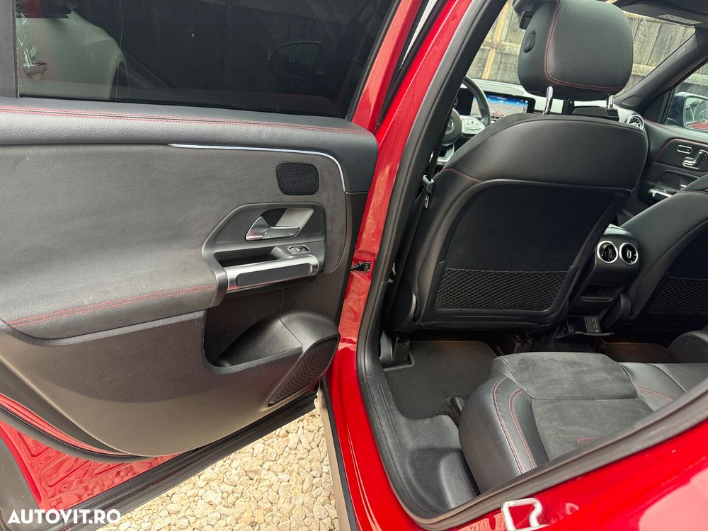 Mercedes-Benz GLB 250 4MATIC Aut. - 29