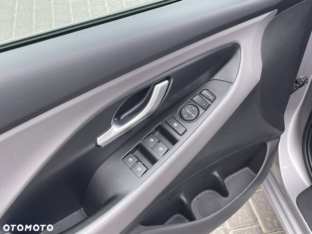 Hyundai i30 - 11