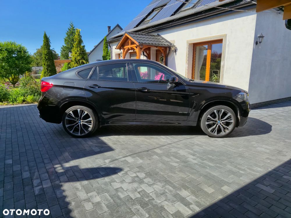 BMW X6 xDrive50i - 2