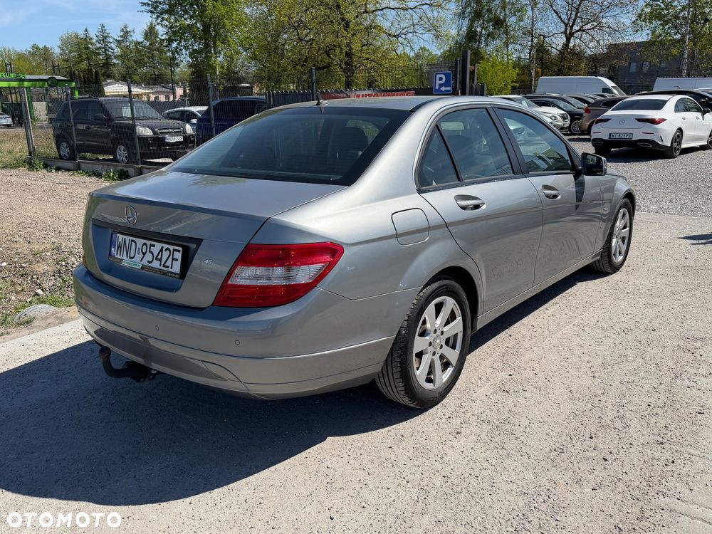Mercedes-Benz Klasa C 180 Kompressor BlueEFFICIENCY Elegance - 7