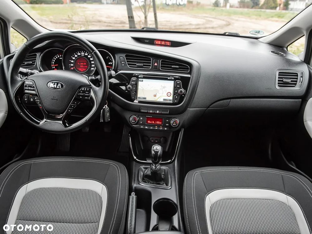Kia Ceed 1.6 GDI Business Line - 28