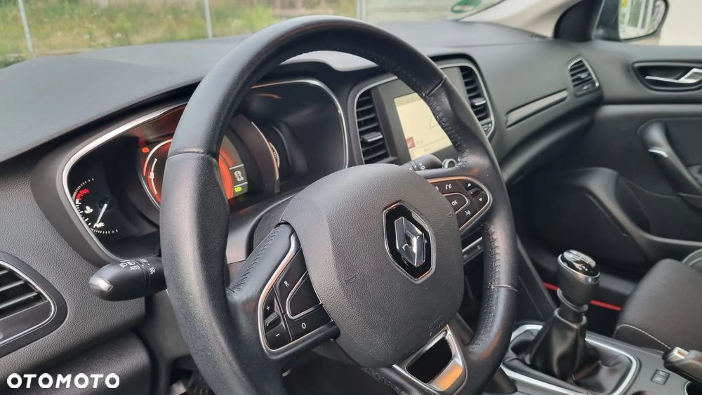 Renault Megane ENERGY TCe 130 INTENS - 14