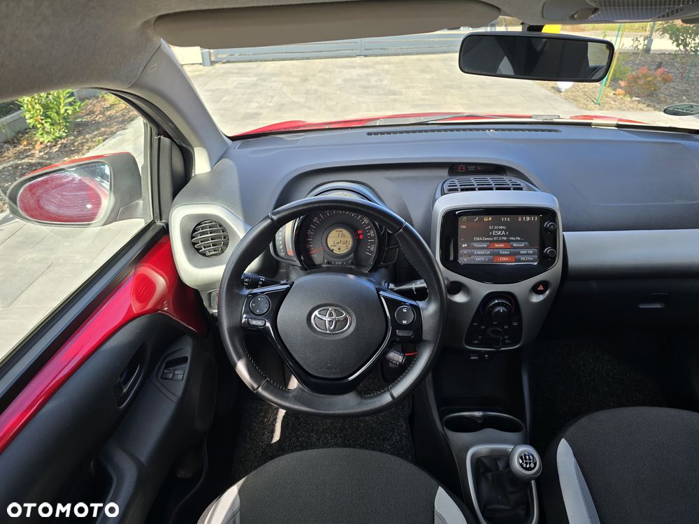 Toyota Aygo x-clusiv - 19