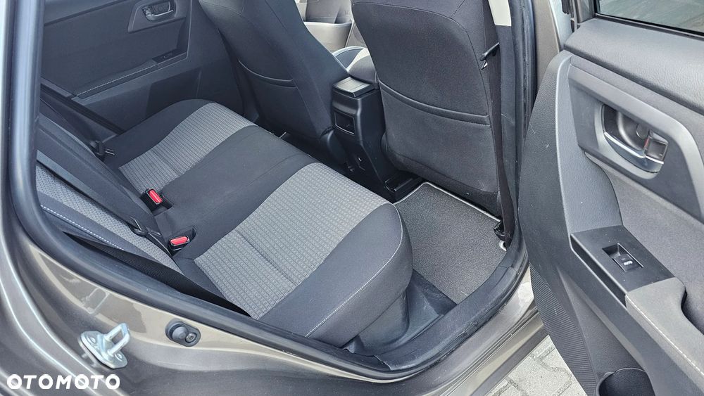 Toyota Auris - 18