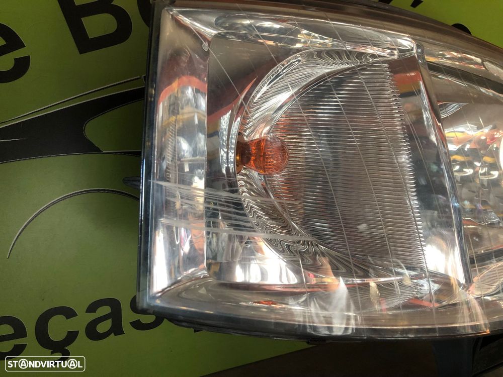 VW TRANSPORTER V T5 FAROL DIREITO - FF396 - 2