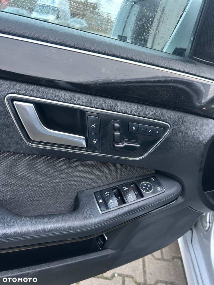 Mercedes-Benz Klasa E 250 CGI BlueEFFICIENCY Automatik Avantgarde - 5