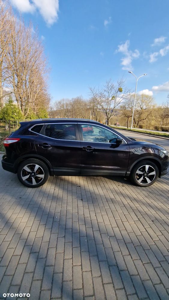 Nissan Qashqai - 1