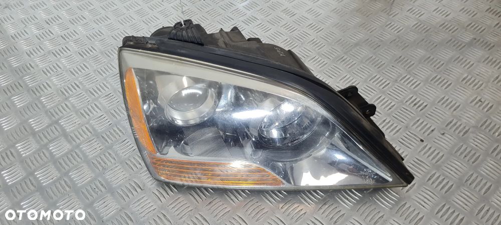Kia Sorento I Lampa Przód USA - 7