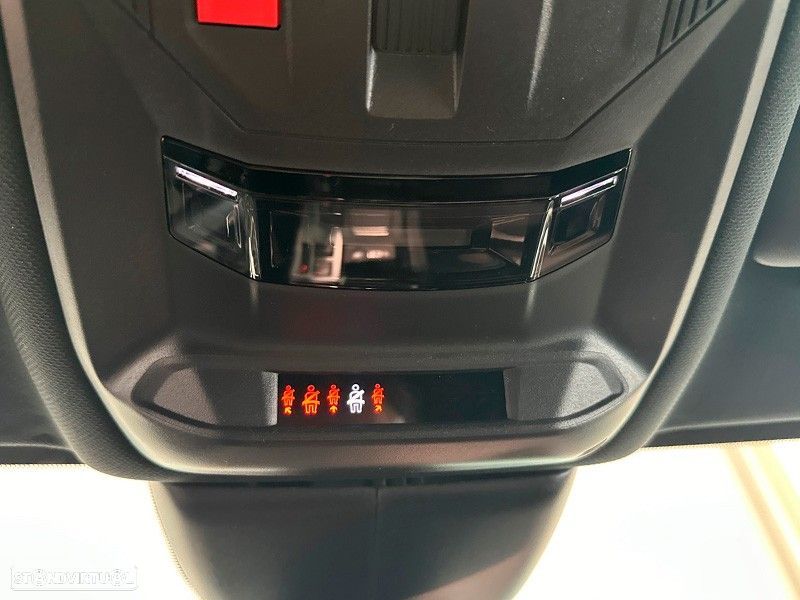 Peugeot 308 1.6 Hybrid GT e-EAT8 - 18