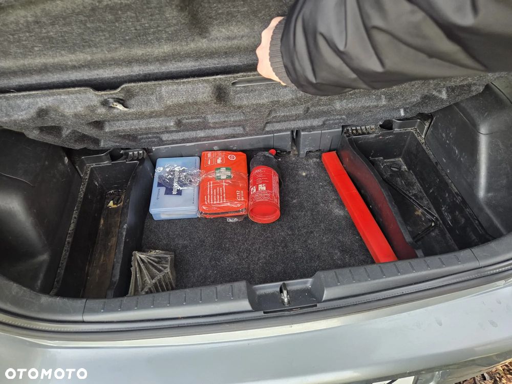 Toyota Yaris - 14