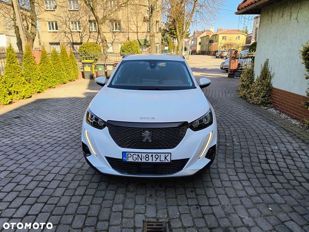 Peugeot 2008 1.5 BlueHDi Allure S&S - 4