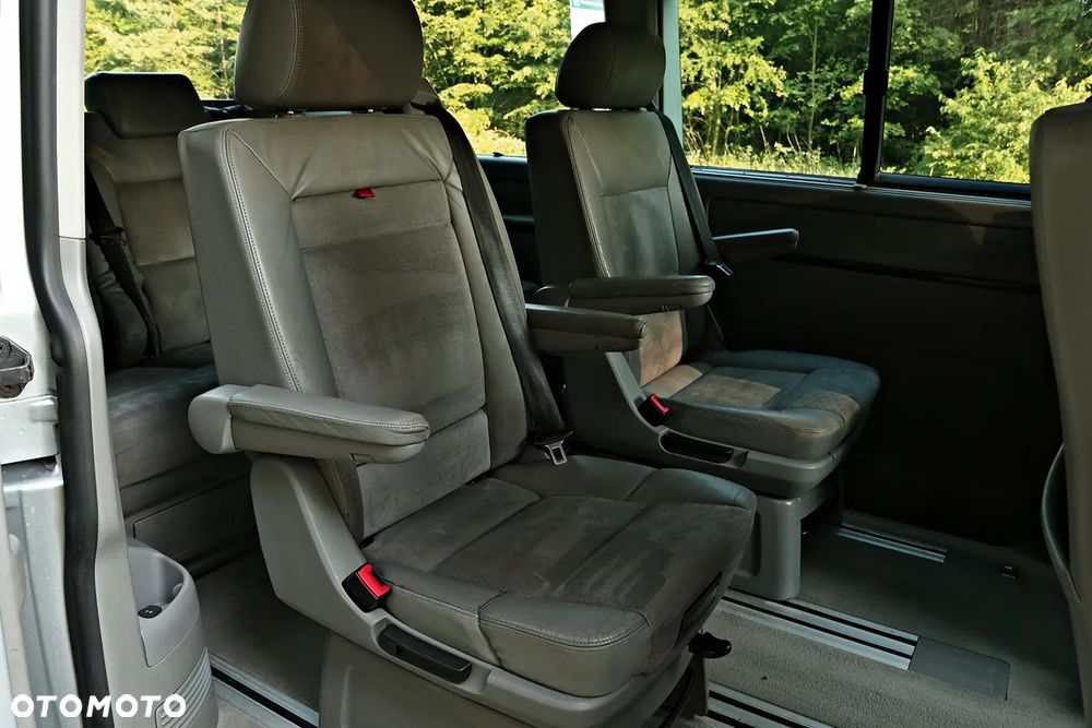 Volkswagen Multivan - 7