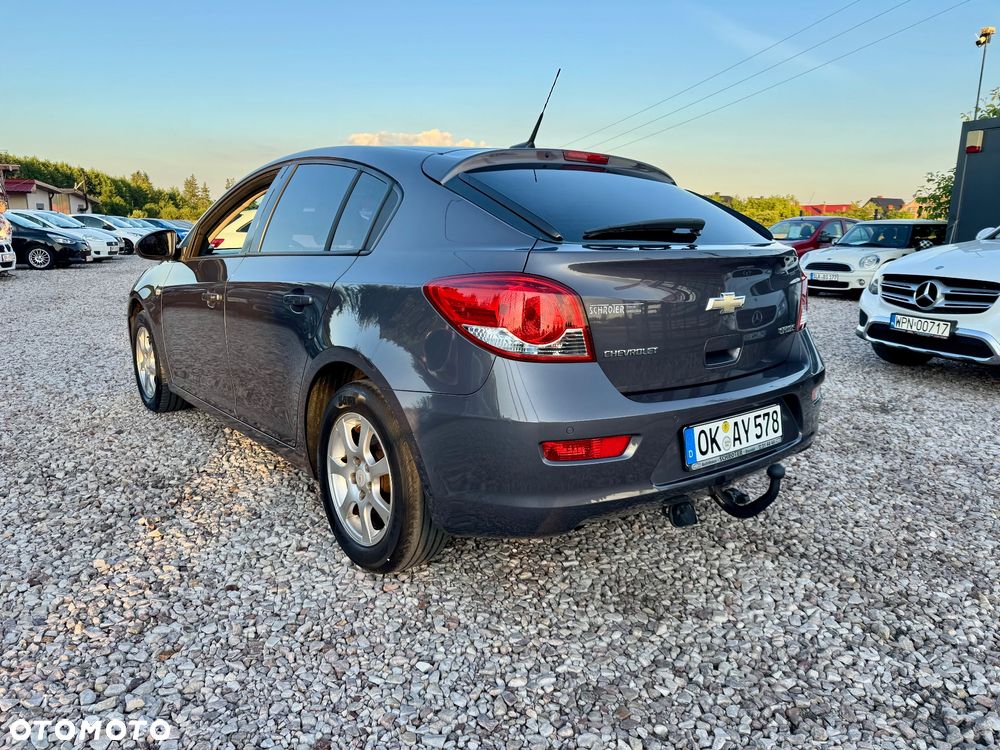 Chevrolet Cruze - 21