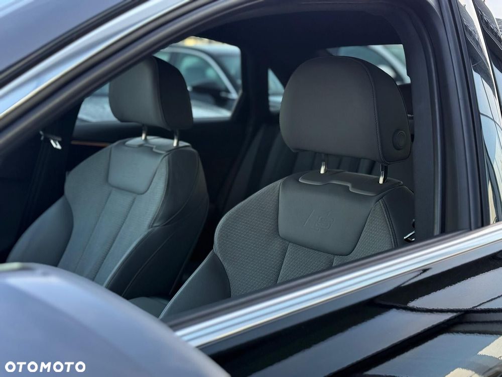 Audi A4 Limousine - 10