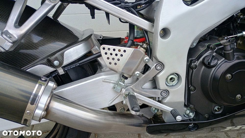 Honda CBR - 36