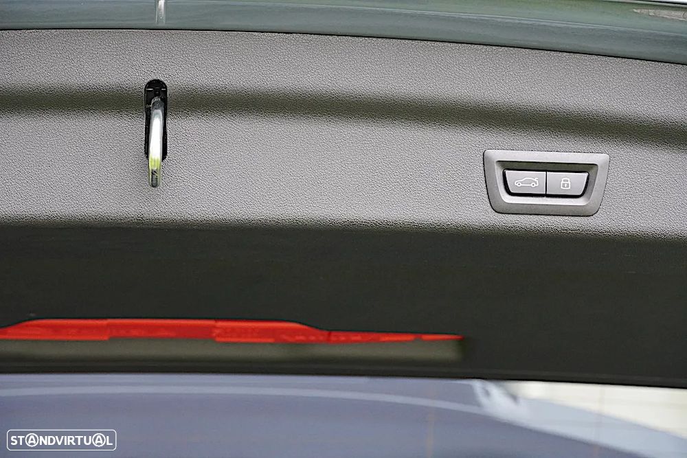 BMW X1 xDrive20d Pack Desportivo M - 18