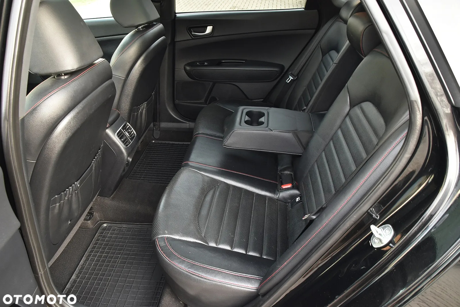 Kia Optima - 18