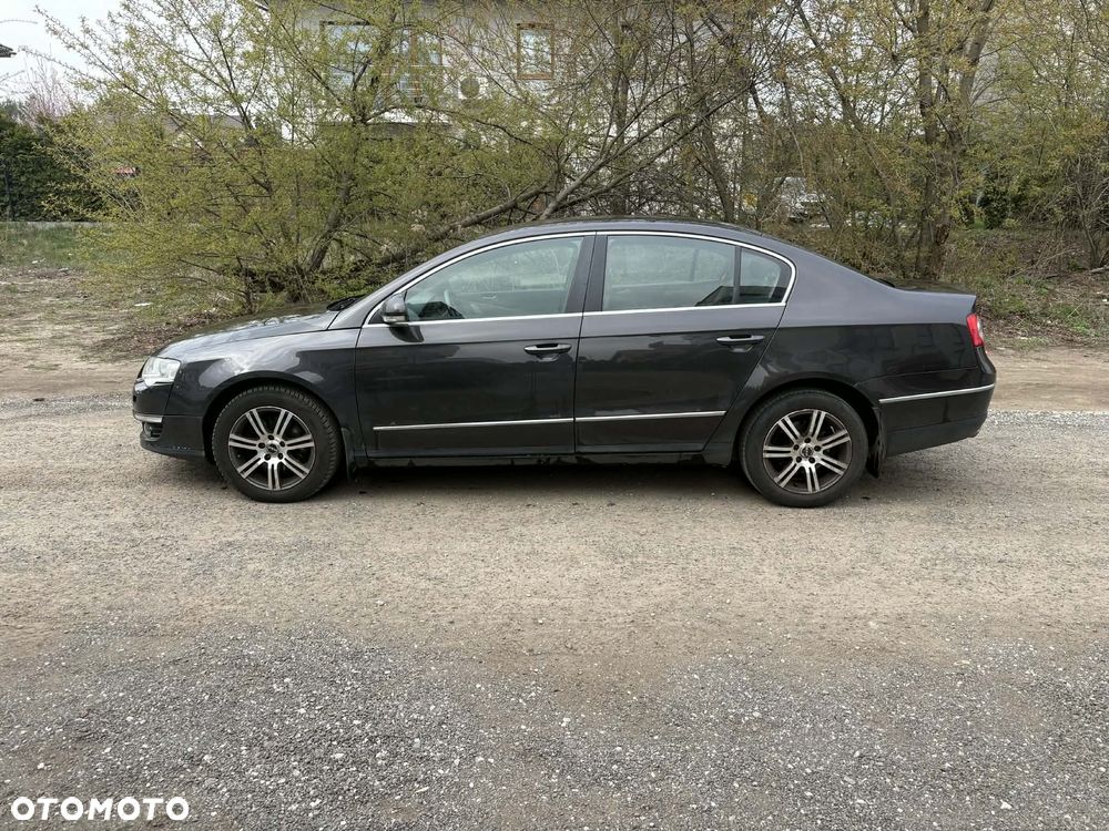 Volkswagen Passat 2.0 TDI Highline DSG - 1