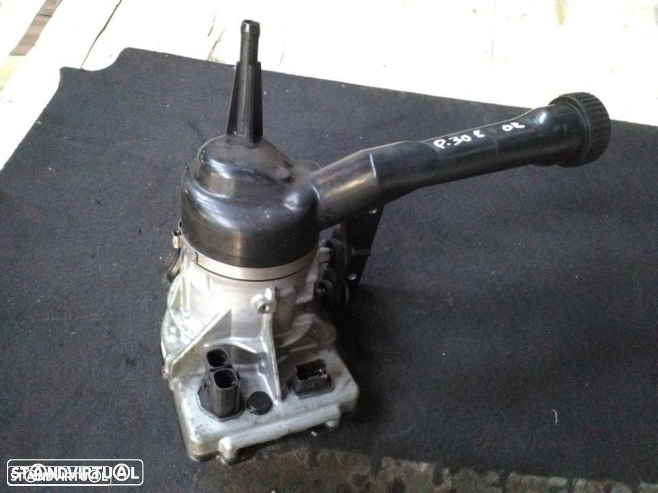 Bomba direção Peugeot 308 - 1