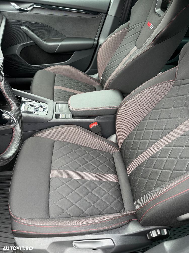 Skoda Octavia 1.4 TSI DSG RS - 12