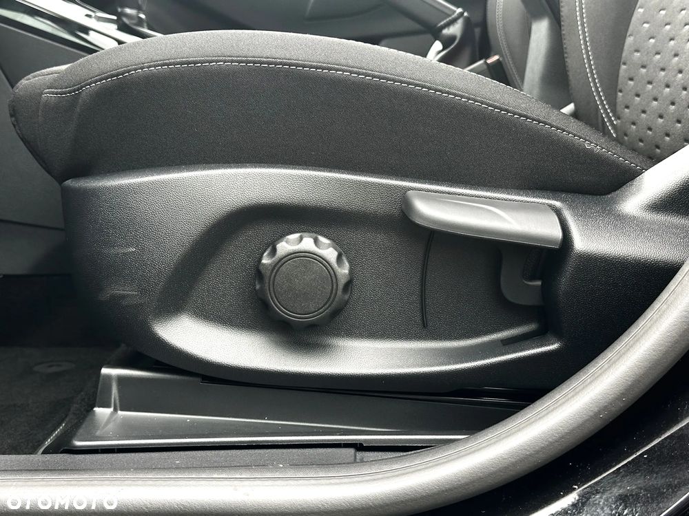 Ford Puma 1.0 EcoBoost mHEV Titanium - 27