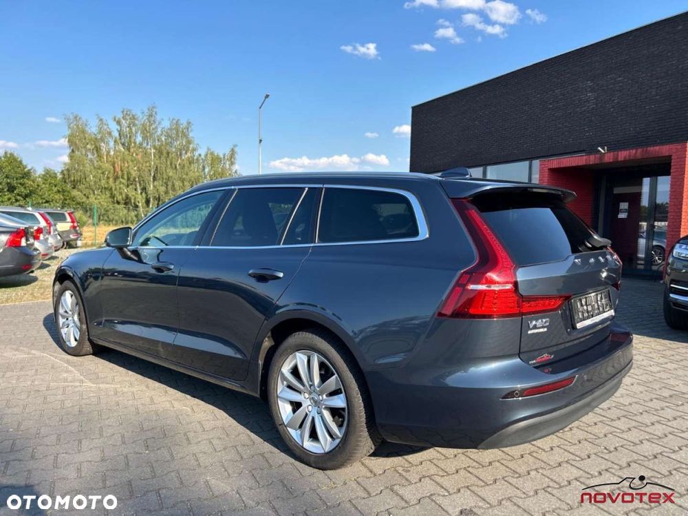 Volvo V60 D3 Drive-E Momentum - 4