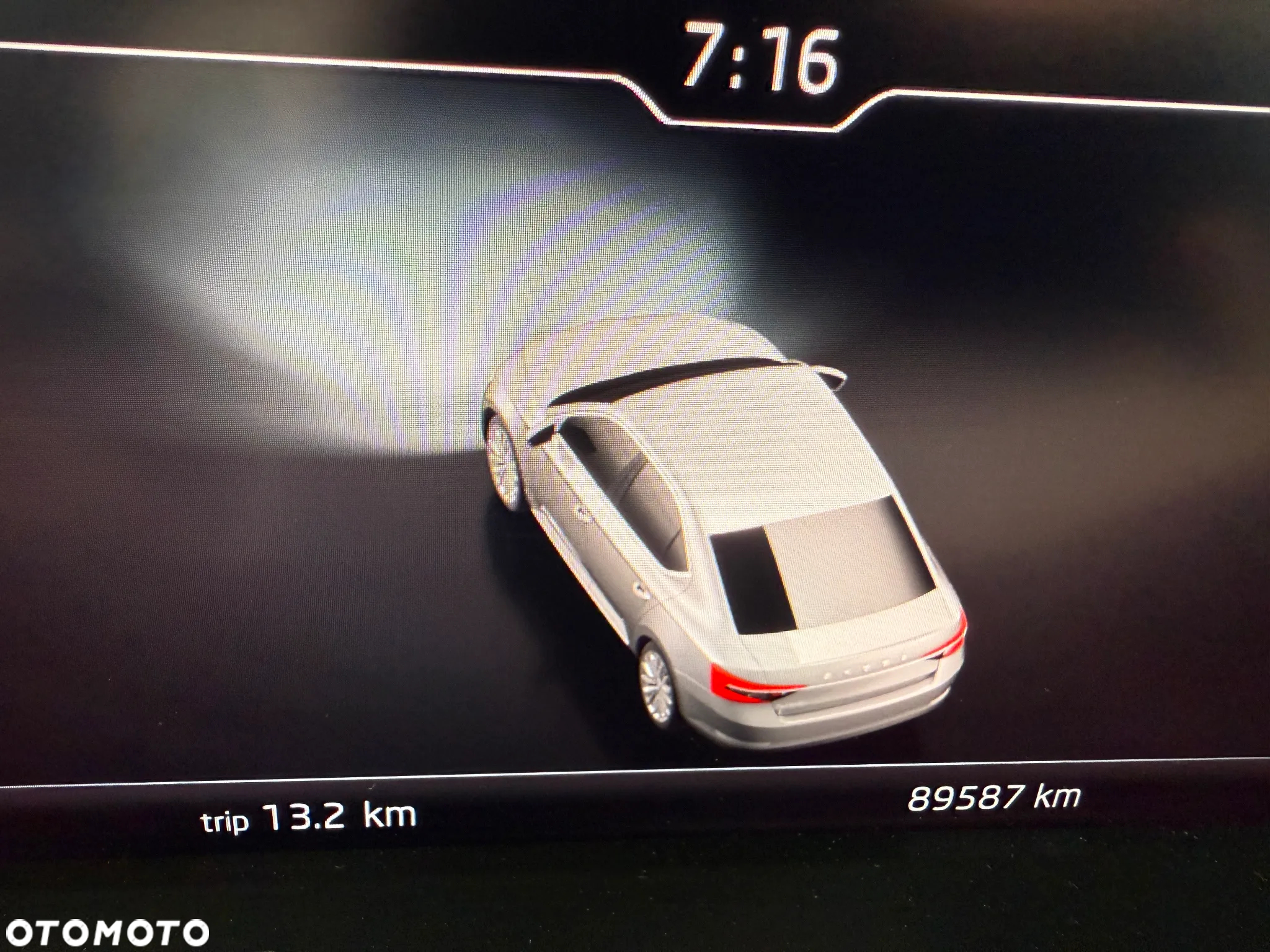 Skoda Superb 2.0 TDI SCR 4x4 L&K DSG - 11