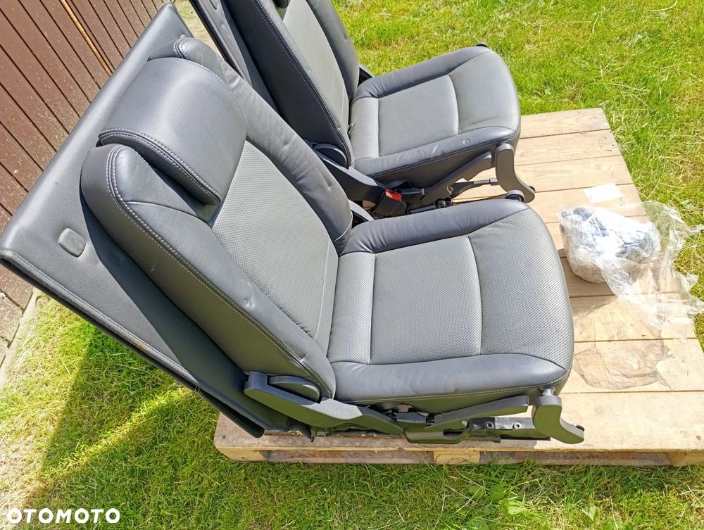 FOTELE TYŁ 3 RZĄD GALAXY MK3 PASY ŚRUBY - 2