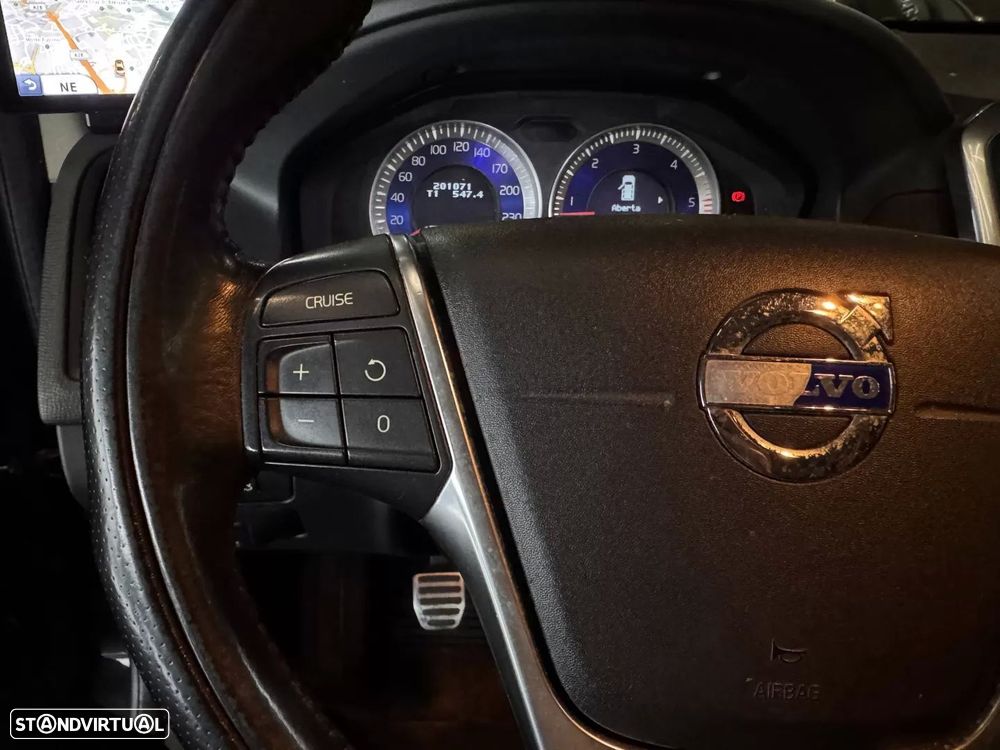 Volvo XC 60 2.0 D4 R-Design Start/Stop - 23