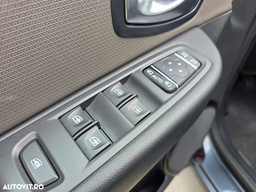 Renault Clio (Energy) TCe 90 Start & Stop INTENS - 15