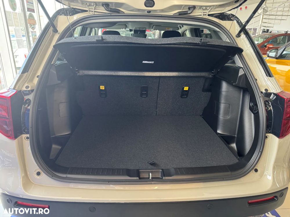 Suzuki Vitara 1.4 Boosterjet 6MT MHEV Passion - 6