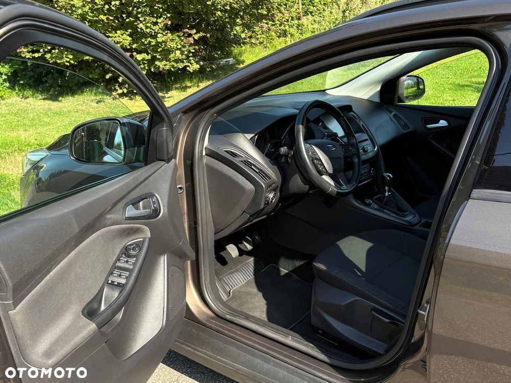 Ford Focus 1.0 EcoBoost STart-Stopp-System TITANIUM - 15