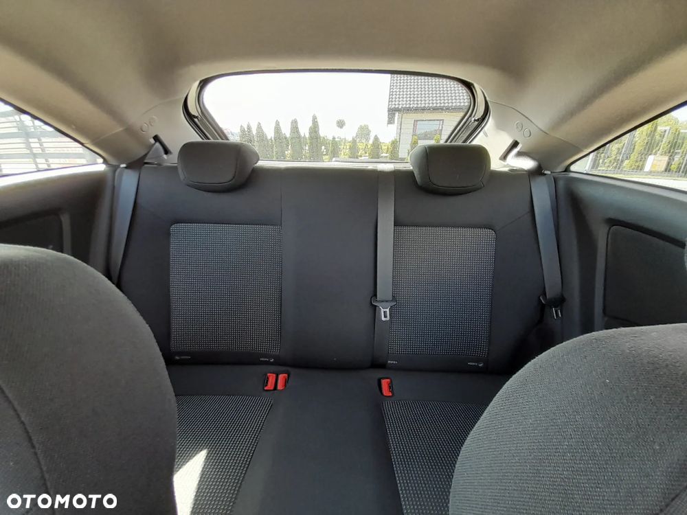 Opel Corsa - 10