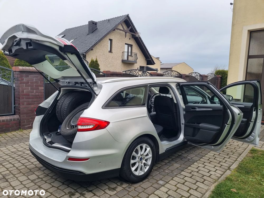 Ford Mondeo SW 2.0 TDCi S&S PowerShift-Aut Business Edition - 21