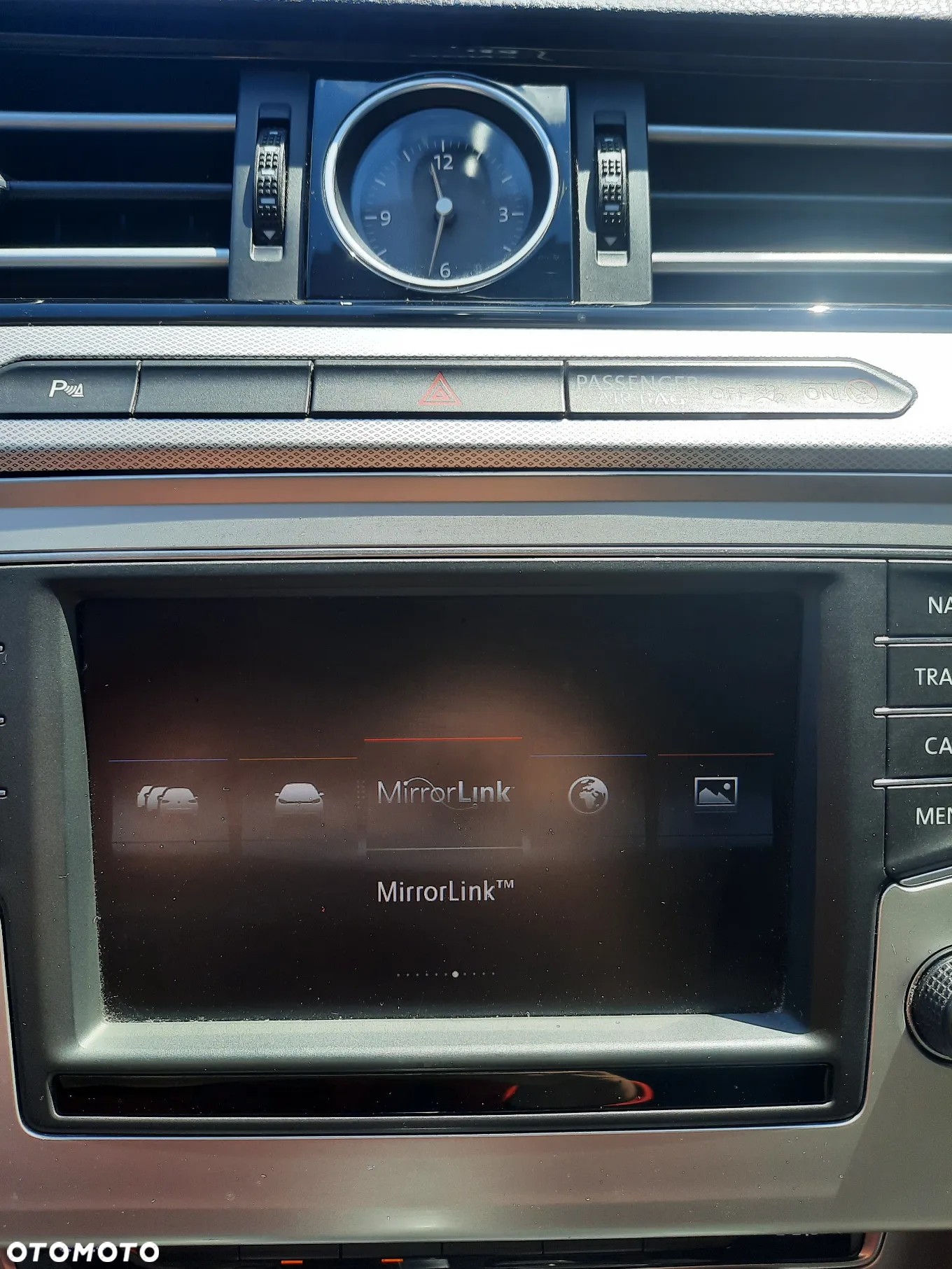 Volkswagen Passat Variant 2.0 TDI DSG (BlueMotion Technology) Comfortline - 20
